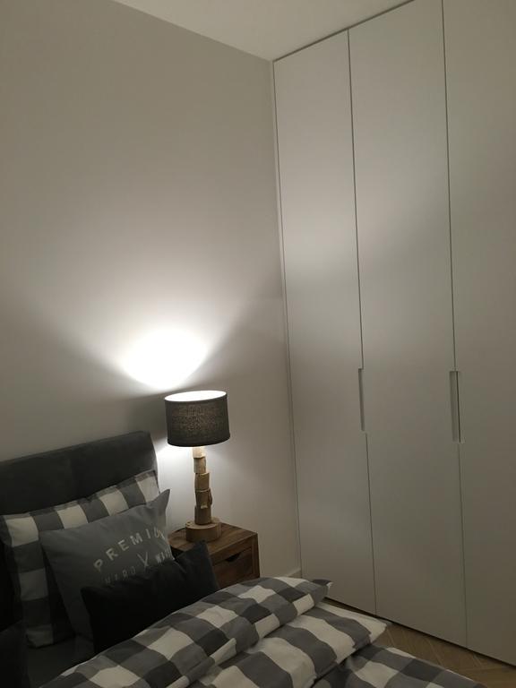 Apartament Kolska Appartement Warschau Buitenkant foto